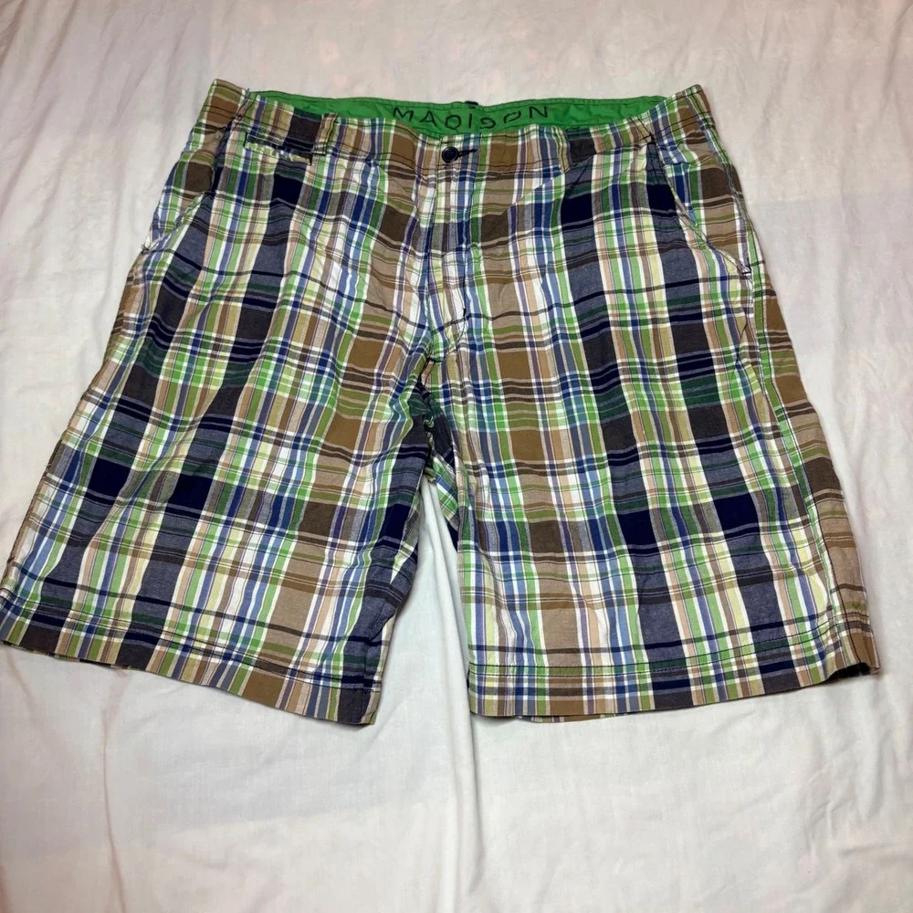 Madison Mens Plaid Shorts Size 38 Green Navy Blue Brown Cotton Flat Front Summer